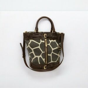MICHAEL  Michael Kors Kingsbury Giraffe Bucket Bag-Retail $399